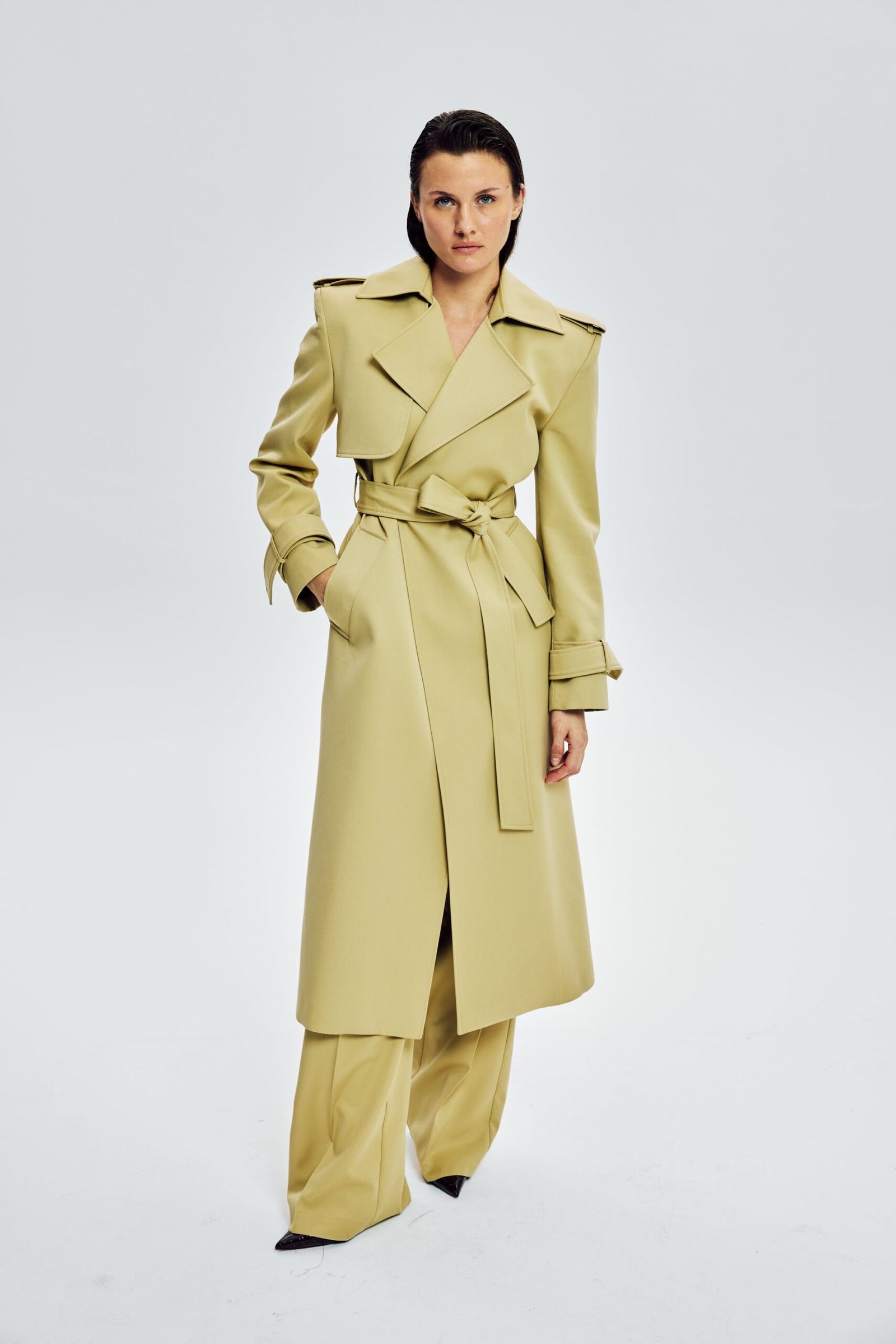 MILFORD LONG COAT – BEIGE – Onnarchive
